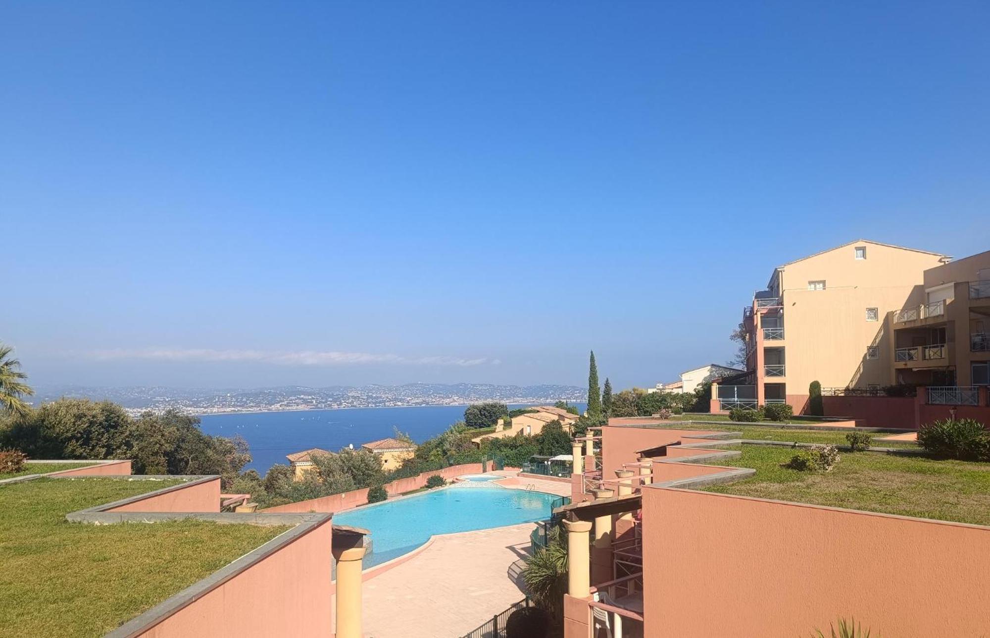 Magnifique Vue Mer Et Piscine - Les Cles De L Esterel เตอูล-ซูร์-แม ภายนอก รูปภาพ