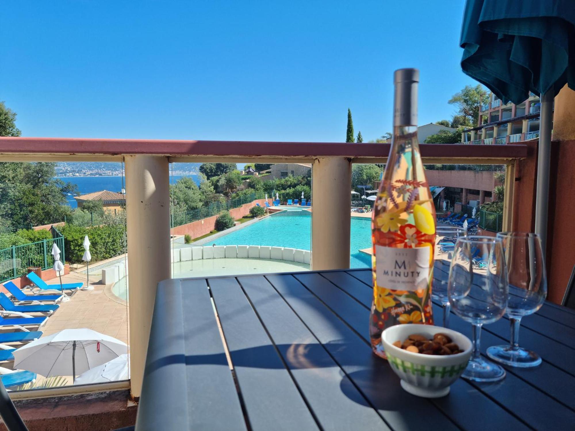 Magnifique Vue Mer Et Piscine - Les Cles De L Esterel เตอูล-ซูร์-แม ภายนอก รูปภาพ