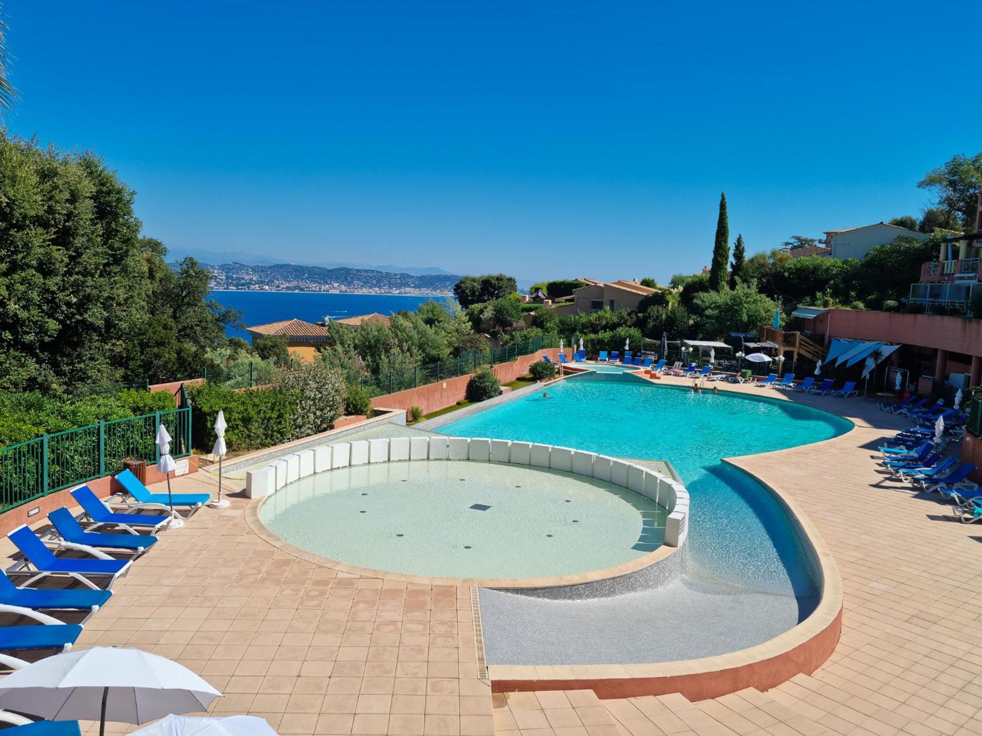 Magnifique Vue Mer Et Piscine - Les Cles De L Esterel เตอูล-ซูร์-แม ภายนอก รูปภาพ